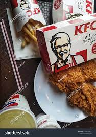 Kota kemuning is a combined residential and commercial development located just south of shah alam, 25km southwest of downtown kuala lumpur. Kota Kemuning Malaysia 22 December 2019 Upclose A Crispy Fried Chicken Meal Set At Kfc Restaurant Kfc Fast Food Chains Kentucky Fried Crispy Fried Chicken