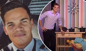 Jun 03, 2021 · during a march appearance on jimmy kimmel live! New Bachelor Jimmy Nicholson Used To Be A Model On The Price Is Right