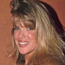 GLOW: Gorgeous Ladies of Wrestling (1986) Full Cast & Crew