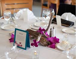 Simple wedding flowers for tables. Diy Wedding Flowers From Belle Fiori Milwaukee Marriedinmilwaukee Com