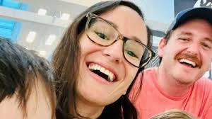 La esposa del artista Diego Gallardo se pronuncia ante su muerte por una  bala perdida en Guayaquil