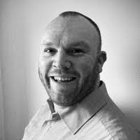 Robert Loughridge's Instagram, Twitter & Facebook