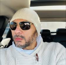 Alonso Reyes was live.