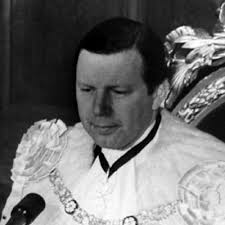 Lord Mayor Sir John Knill : London Remembers, Aiming to capture all  memorials in London