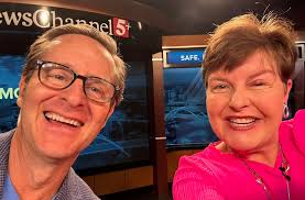 😊Thanks to all who have reached out, concerned about my😫👁️. The dr. says  it's a stye. I'm