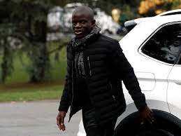 At leicester he had a battered old car; J0uc0msdmd H1m