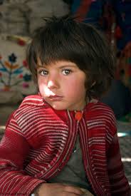 Such a lovely little girl <3 Very supportive.