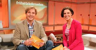 To promote the release of die muppets, the show welcomed kermit the frog and miss piggy as guests in the studio on january 20, 2012. Fruhstucksfernsehen Ard Das Erste