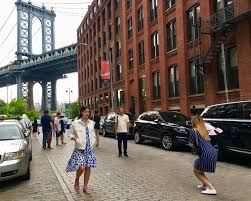 In this class we will take photographs using some techniques relating to background blur and iso for low lighting situations. Here S Everyone S Favorite Street For Photos In Dumbo