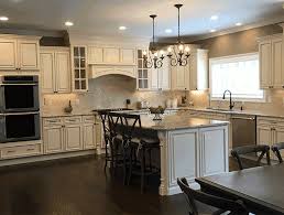 The traditional kitchens of the modern era look quite different from those that your parents may have had. Modern Kitchens Ideas Vs Traditional