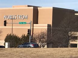 Nordstrom To Leave Oak Park Mall For Country Club Plaza
