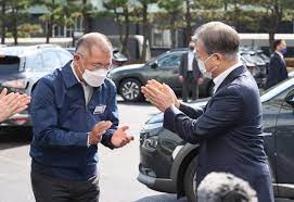 Jun 17, 2021 · 제조 기업인 현대차가 소프트웨어(sw) 개발자 위주의 판교에 사무실을 만드는 건 처음이다. æ–‡ í˜„ëŒ€ì°¨ ìš¸ì‚°ê³µìž¥ ë°©ë¬¸ ì •ì˜ì„  íšŒìž¥ ì·¨ìž„ í›„ ì²«ë§Œë‚¨