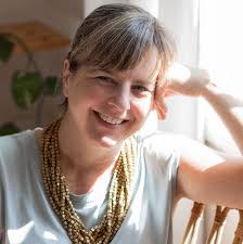 Thank you Ogunquit Community for celebrating Maine Art Collective at 119  Perkins Cove! We are so very grateful to Johanna Varas for making this  beautiful space by the SEA 🌊 OPEN 10-6 DAILY!