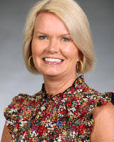 Marisa Roach's Instagram, Twitter & Facebook