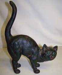 Antique bunny rabbit cast iron doorstop garden statue hubley. Hubley Door Stops Ideas On Foter