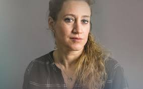 In march 2016 valerie bacot shot dead her pimp, daniel polette, and five years later she is going on trial for murder. J Etais Un Objet Valerie Bacot Cette Femme Qui Risque La Prison Pour Avoir Tue Son Bourreau Le Parisien