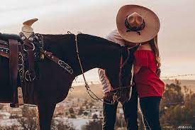 Pin By Charras Escaramuzas On Metas Alv Couple Photography Couple Goals Couples