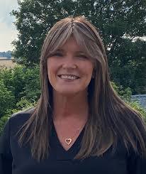 Sheila Wakefield's Instagram, Twitter & Facebook