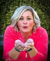 Poetry by Sara Castaneda