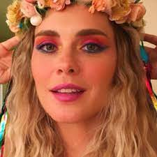 Com 25 anos de carreira e uma brilhante trajetória na televisão, carolina dieckmann é uma das grandes estrelas da teledramaturgia. Carolina Dieckmann Photos Facebook