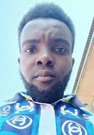 Why this boy no barb him hair 😒 Abi them no see saloon 🧐, them For call  me fa 🤦