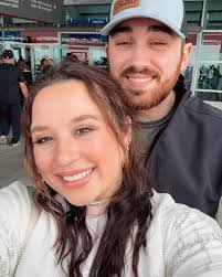 Caitlin Page's Instagram, Twitter & Facebook