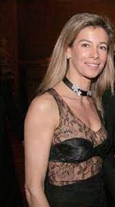 L'occasion pour le gaffeur de seignosse de mettre en scène un semblant de repentance devant un parterre de notables policés. La Femme De Brice Hortefeux Interesse La Police Moifemmes