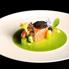 Fancy food presentation salad presentation gourmet food plating gourmet recipes cooking recipes gourmet foods gourmet desserts bar recipes frozen desserts. Pin By Sanctobin On Presentation Des Plats Fine Dining Recipes Food Presentation Star Food