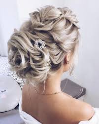 Messy Updo Hairstyles Wedding Updo Messy Upstyles Bridal Updo Hairstyle Ideas Wedding Hairstyles Wedding Bridal Hair Updo Wedding Hairstyles Long Hair Styles