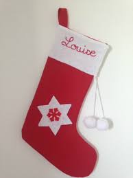 Par ailleurs, cette jolie botte de noël mettra en valeur votre intérieur ! Diy Botte De Noel Personnalisee En Feutrine Le Blog De Mademoiselle Petit Pois