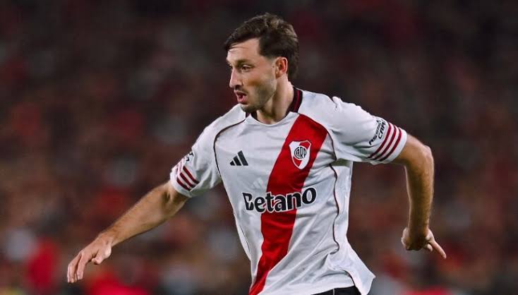 Cruzeiro acerta empr&eacute;stimo de Vi&ntilde;a junto ao Flamengo &ndash; R7 Esportes