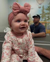 6 months with our beautiful baby girl😻😽💕🌹💐