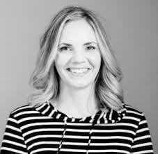 Nicole Whiting's Instagram, Twitter & Facebook