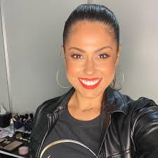 What are some recommendations for wedding makeup artists?