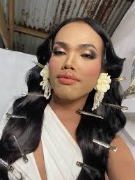 Hello, I'm Lynn and something to know about me is im a newbie and i need  more followers,hope u can help me, promise i will follow u back 💯. Try me |