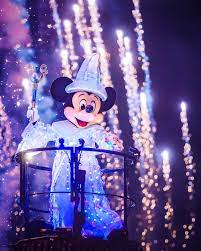 dreams come true おしゃれまとめの人気アイデア pinterest autumn m ディズニーの携帯電話の壁紙 ディズニー 夜景 ディズニー絵画
