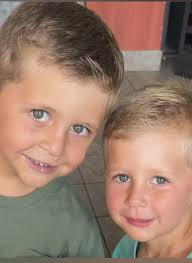 Oh my goodness!!!! This garden is showing out. Who would like to buy from  these young men? Carol Miles Reeves I will have you ready today Please  comment how many pounds $2 /