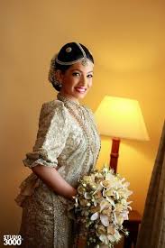 Srilankan Actress Nehara Pieris Wedding Flower Girl Dresses Bride Wedding
