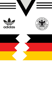 Alemanha wallpapers copa do mundo 2018 é uma aplicação que fornece imagens para os fãs da seleção alemã de futebol nacional. Alemanha Retro Camisa De Futebol Camisas De Futebol Uniformes Futebol