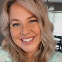 Kimberly Acker's Instagram, Twitter & Facebook