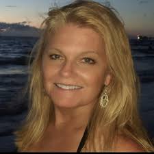 Lucy & the Lake Monster: Volume One, First Edition: Rossi Jr., Richard  Anthony, Tabor, Kelly Ann: 9798825724744: Amazon.com: Books