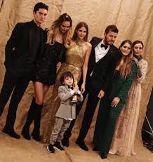 También se la reconoce por los tatuajes que tiene en su cuerpo, estos son. Marcelo Tinelli Cumple 60 Anos Historia De Un Hombre Que Supo Trascender A La Television Infobae