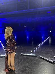 Helene fischer (geboren am 5. Astera Adds Festive Sparkle For Helene Fischer Christmas Special Tv Show Vplt Live