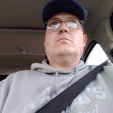 Love the orange bikini ♥. Orange is my fave color of all time