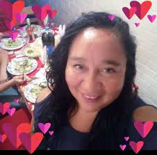 ✨ Lucía Méndez deslumbra al natural ✨ Sorprende su bello rostro en close  up, sin filtros. Pocas artistas logran lucir tan espectacular y con un  porte tan envidiable. 🫶🏻♥️