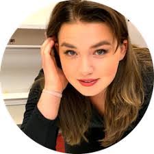 Clara Olson's Instagram, Twitter & Facebook