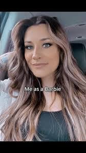 Rebecca Wadsworth's Instagram, Twitter & Facebook