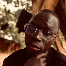 Did you know what @officialalikiba 'verse means Fireside session with my  brother @lujangdenyangos with the crazy backups 🔥🔥