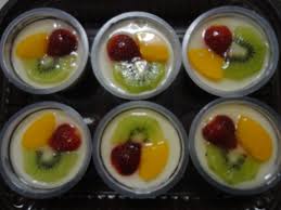 1 bungkus nutrijel rasa leci, 75 gr gula pasir, 500 ml air, secukupnya mangga, secukupnya anggur. 20 Ide Puding Coklat Buah Cup Alexandra Gardea