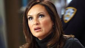 Olivia benson, chronicles the lives of the special victims unit of the new york city police department, an elite squad of detectives who investigate crimes of sexual assault, child abuse and domestic violence. Biggest Secrets From The Set Of Law Order Svu